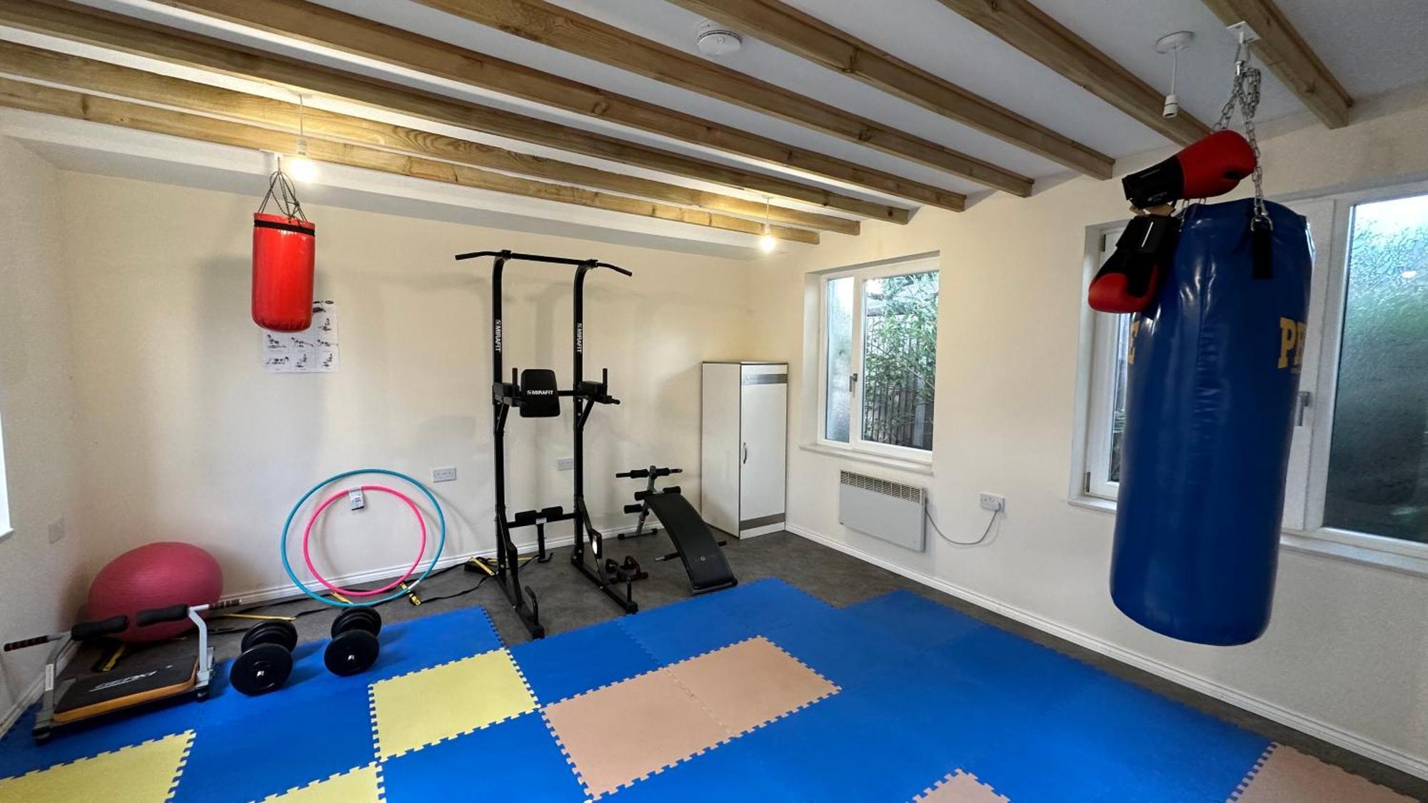 North London A Spacious 7 Bedroom House Accommodating Up To 18 People Complete With Own Gym And Table Tennis Kültér fotó