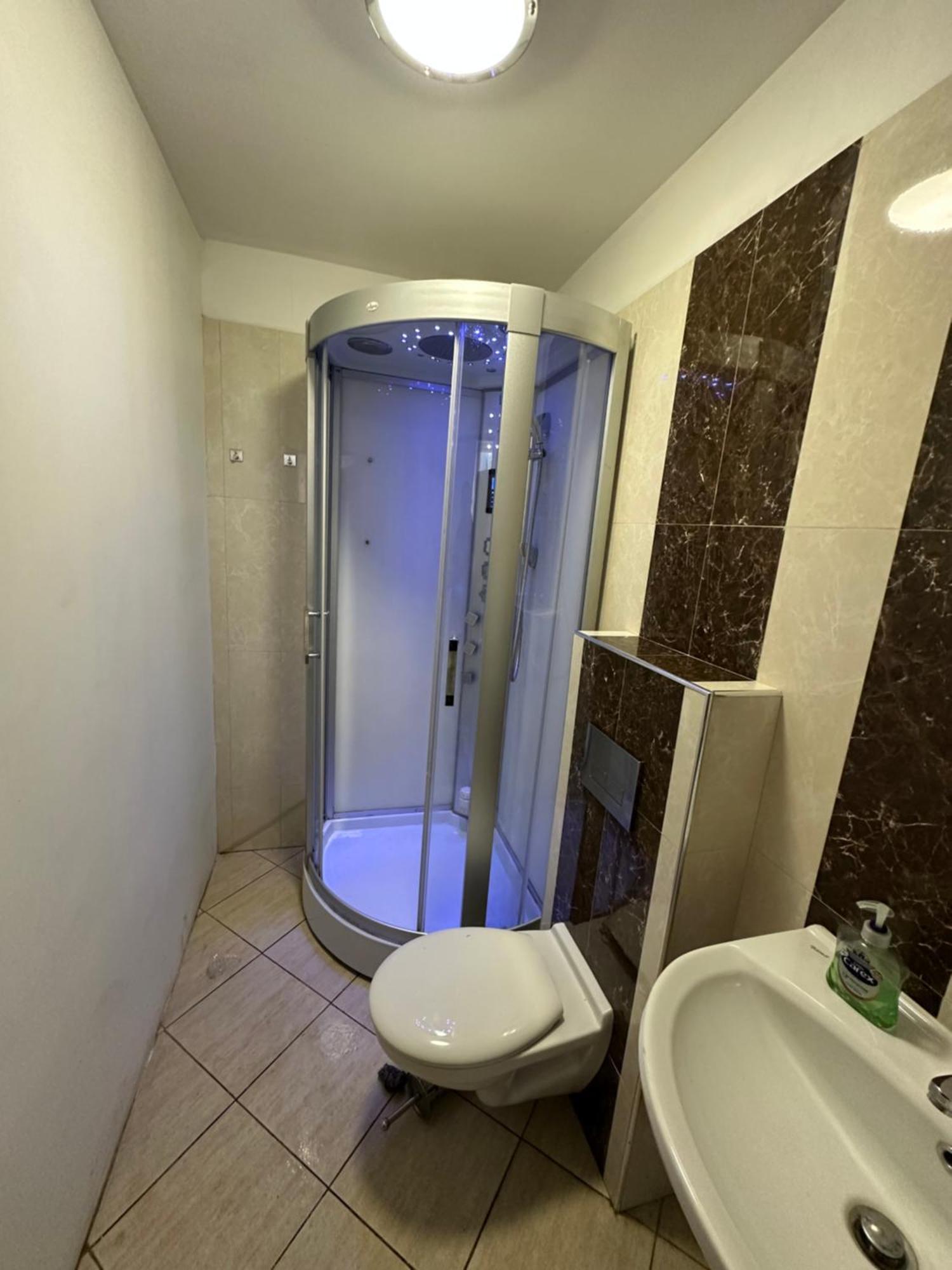 North London A Spacious 7 Bedroom House Accommodating Up To 18 People Complete With Own Gym And Table Tennis Kültér fotó